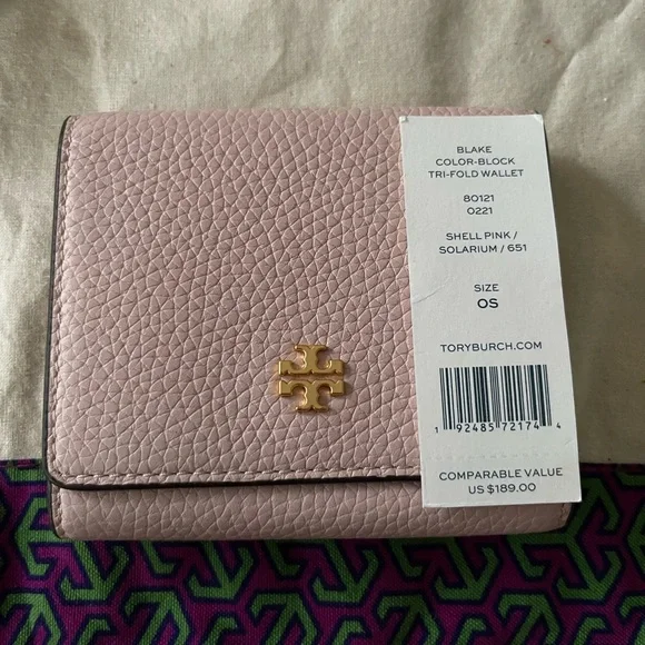 New Tory Burch Blake wallet 💕 pink - Picture 1 of 4